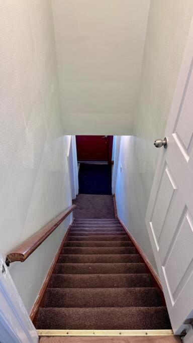 Near The Falls Two Bedroom - 5 Min Walk To Clifton Niagara Falls Eksteriør billede